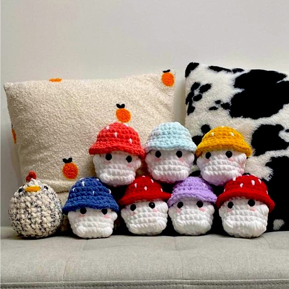 Chonky Mushroom Boi - Picture 6 of 8